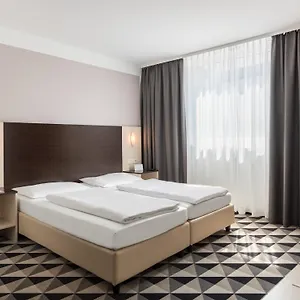 4* Ξενοδοχείο Acom-hotel
