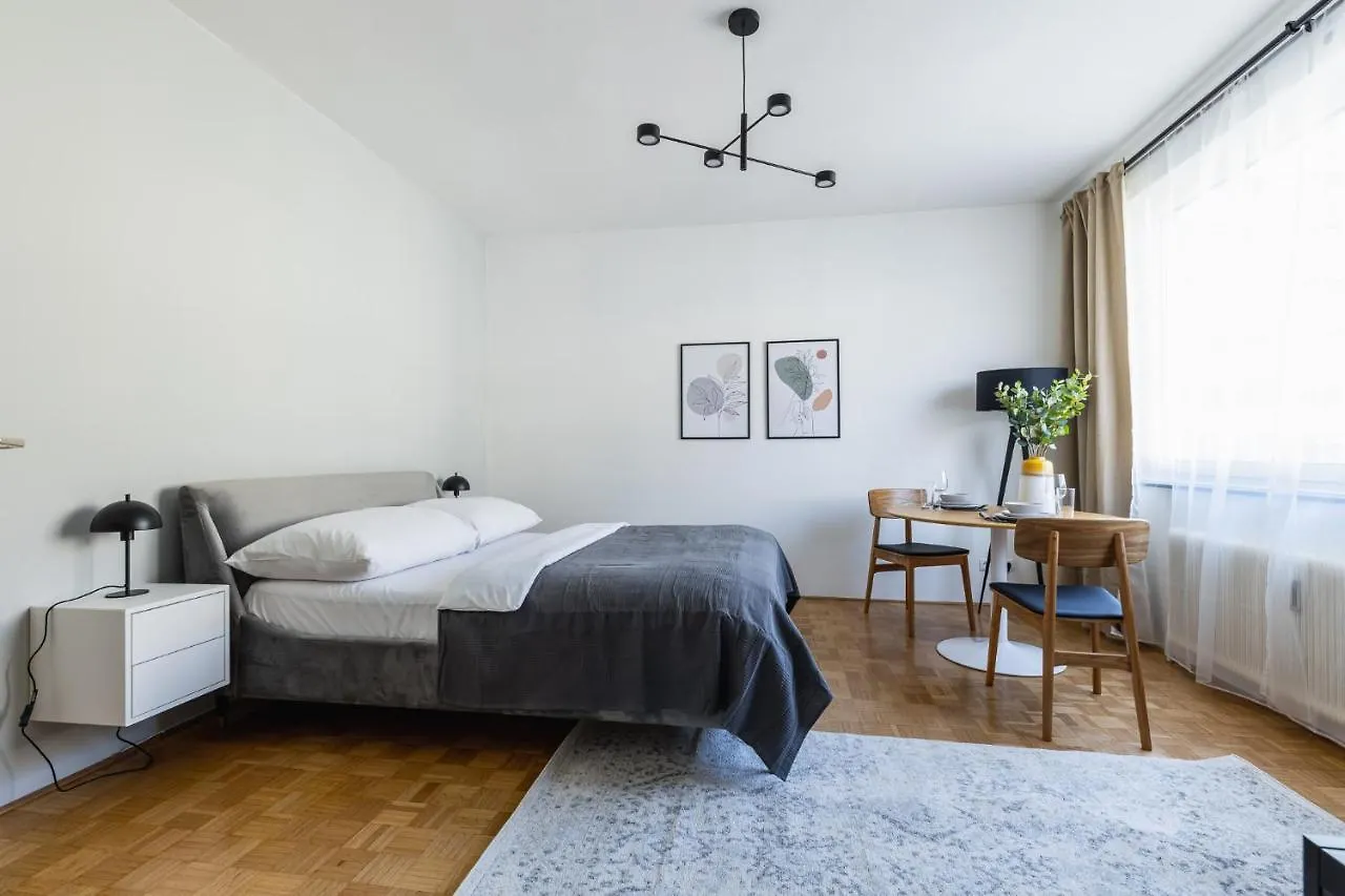 Bright Stylish Apartment In A Top Location Vienne