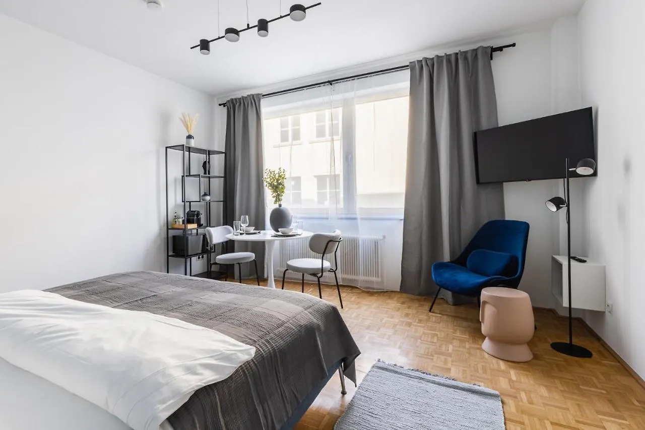 Bright Stylish Apartment In A Top Location Vienna