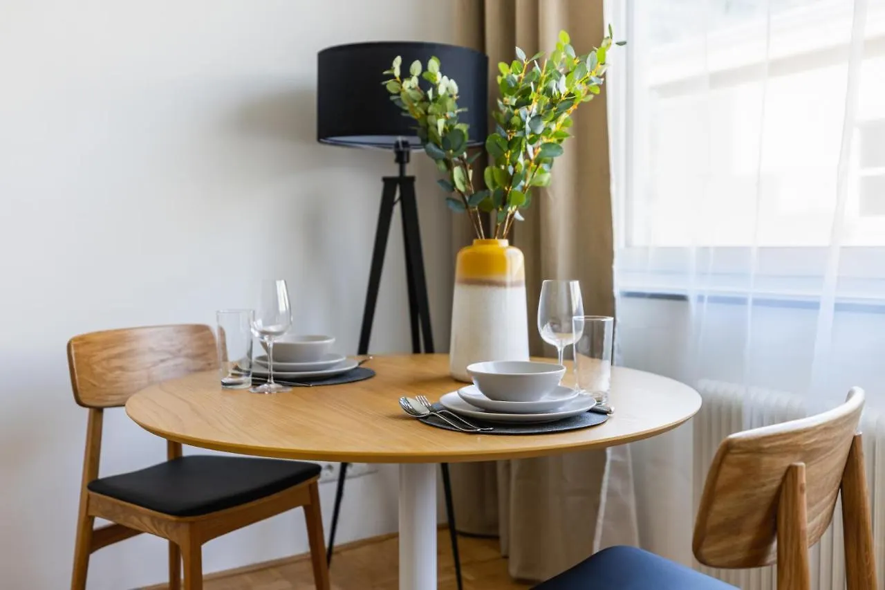 Bright Stylish Apartment In A Top Location Vienna